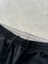 Nike Swoosh Baggy Shorts (S)