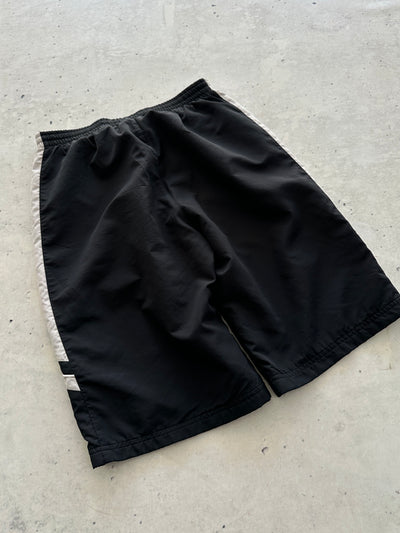 Nike Swoosh Baggy Shorts (S)