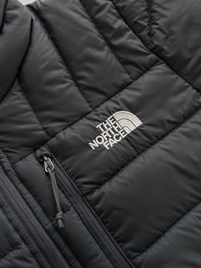 The North Face 550 Down Fill Zip Up Hooded Jacket (S)