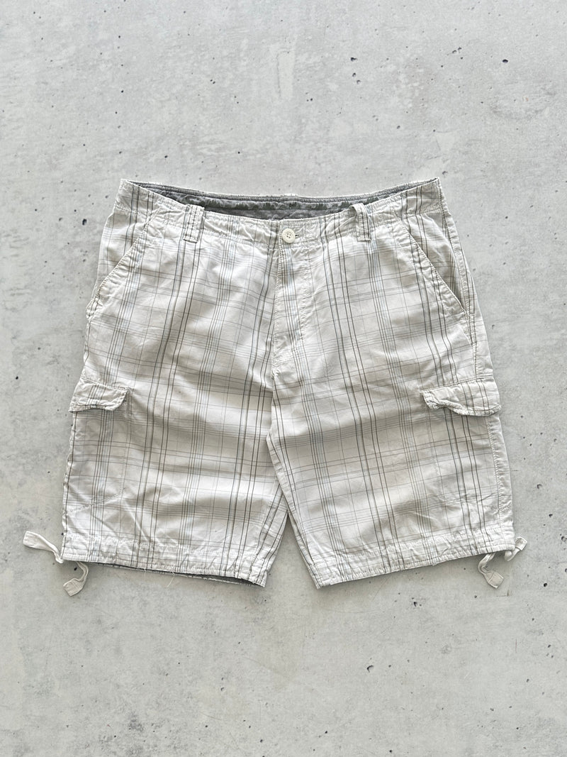 00's Nike Plaid Cargo Shorts (W36)