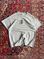 Vintage NY Yankees Embroidered Logo Spell Out T Shirt (XL)